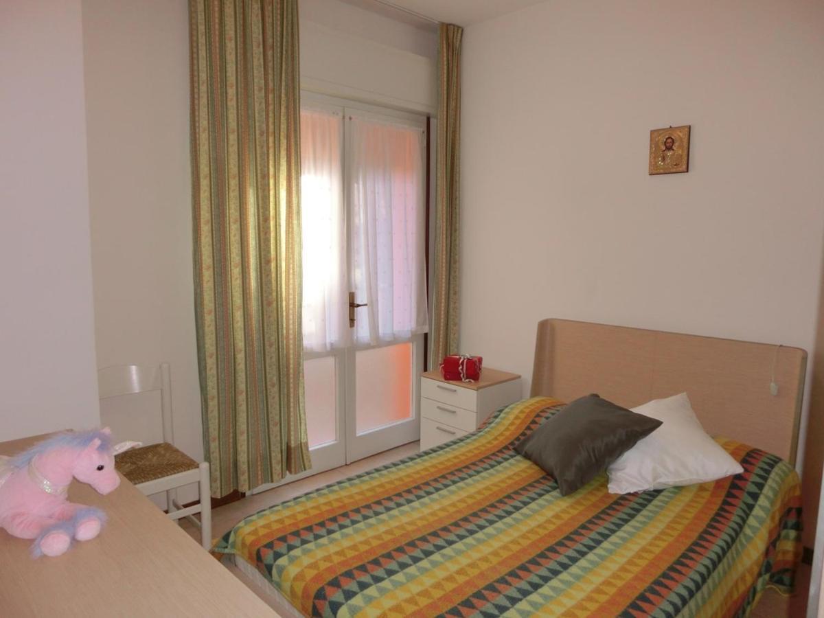 Nice Two-Bedroom Apartment 150M From The Beach Bibione Esterno foto
