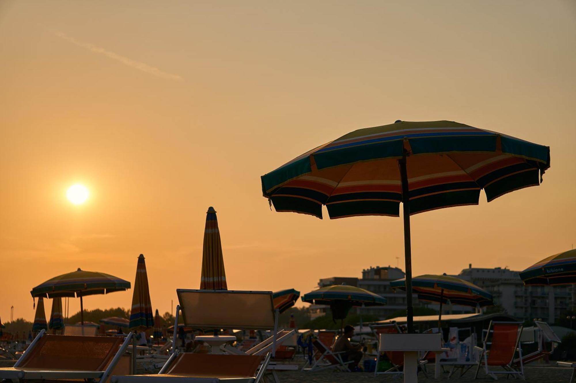 Nice Two-Bedroom Apartment 150M From The Beach Bibione Esterno foto